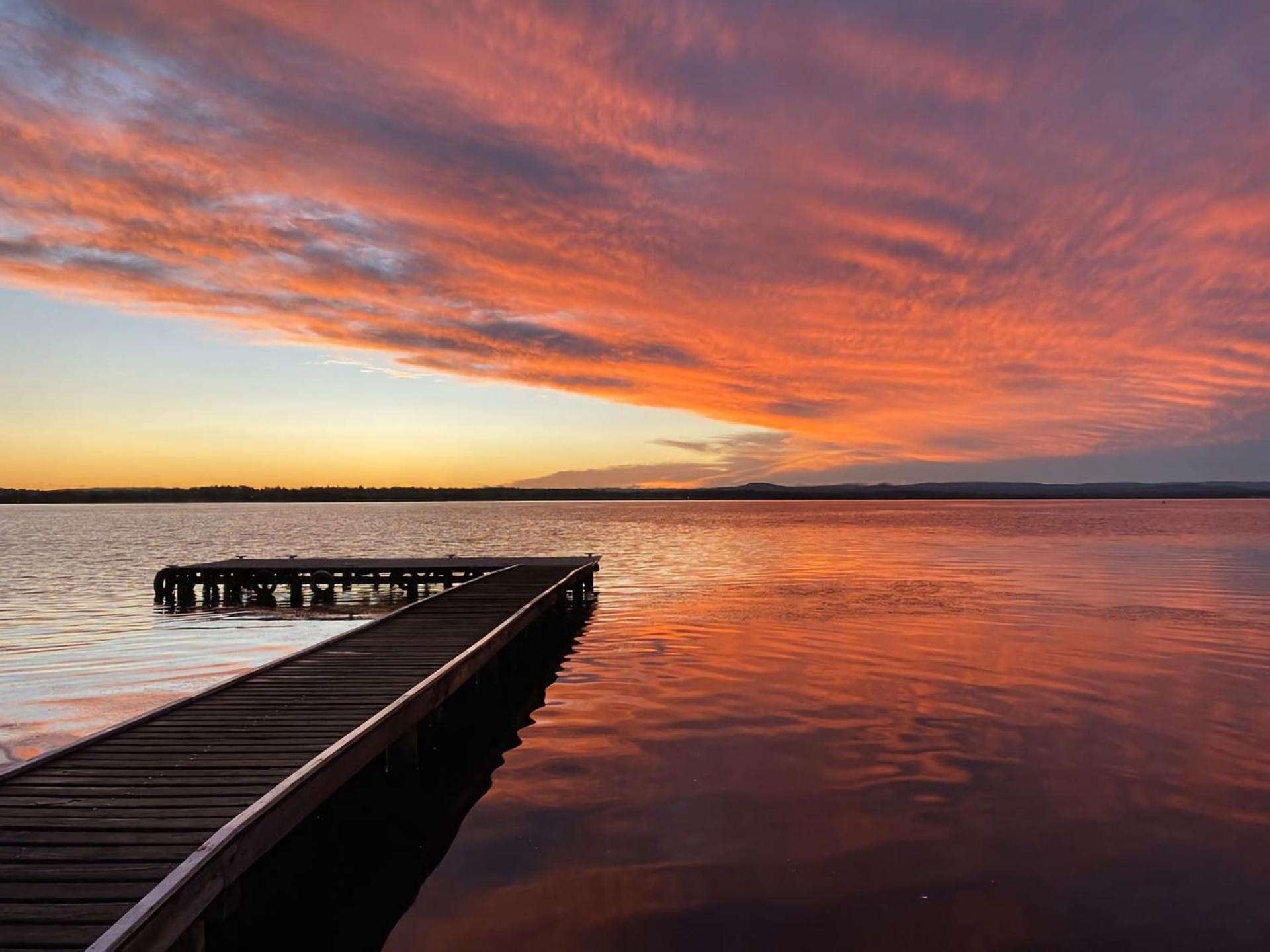 Waterfront Pet Friendly Abode Nsw Holiday home Toukley