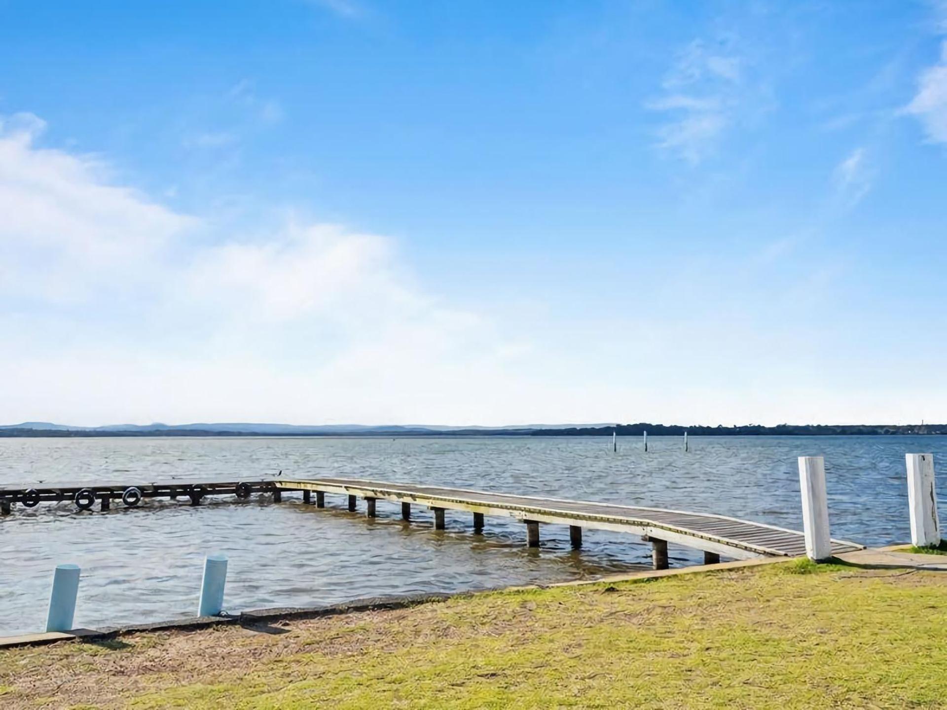Waterfront Pet Friendly Abode Nsw Holiday home